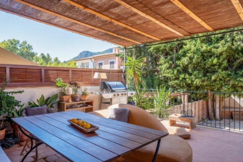 Puigpunyent Mallorca, hübsches Stadthaus mit Garage und Garten im Zentrum von Puigpunyent zu verkaufen Haus kaufen