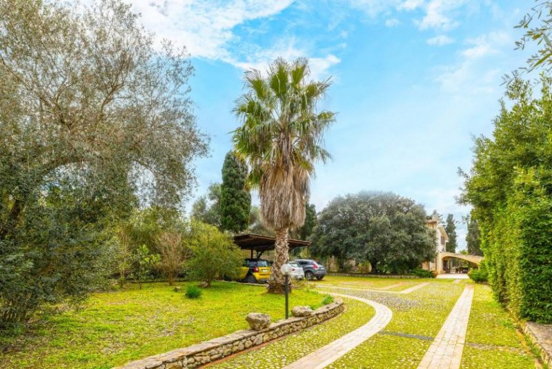 Sassari Exklusive Villa mit Pool Haus kaufen