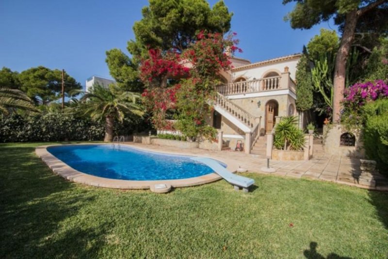 Calvià / Portals Nous Mallorca Phantastische Villa mit Pool und Meerblick im mondänen Südwesten zu verkaufen Haus kaufen