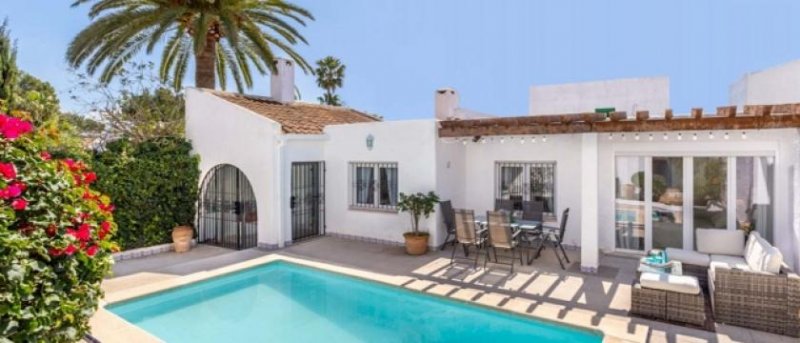 Calvià / Sol de Mallorca Ibiza Style Villa mit Ferienvermietungslizenz in Sol de Mallorca zu verkaufen Haus kaufen