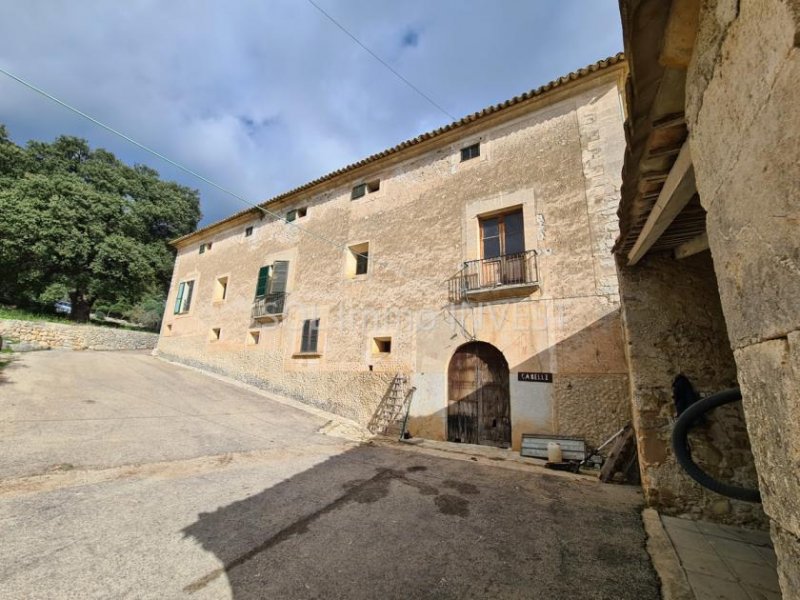 Campanet Landhaus mit Weingut und einem lizensiertem Hotel Projekt Haus kaufen