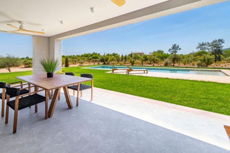 Santa María del Camí Mallorca spektakuläre Neubau-Finca mit Pool in Santa María zu verkaufen Haus kaufen