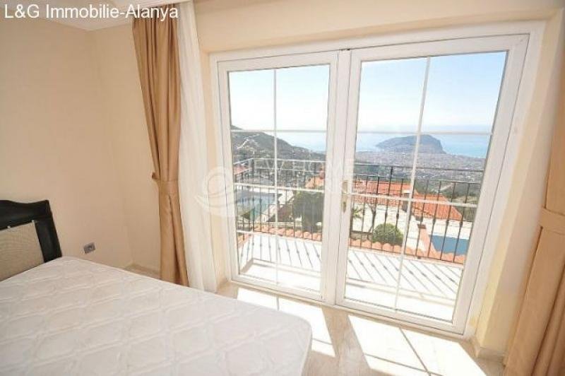 Alanya/Tepe Villa in bester Lage von Alanya zu verkaufen. Haus kaufen