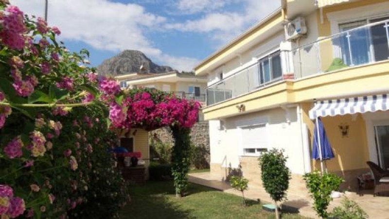 Alanya ***PROVISIONSFREI***Gepflegte Villa mit privatem Pool in Oba Haus kaufen