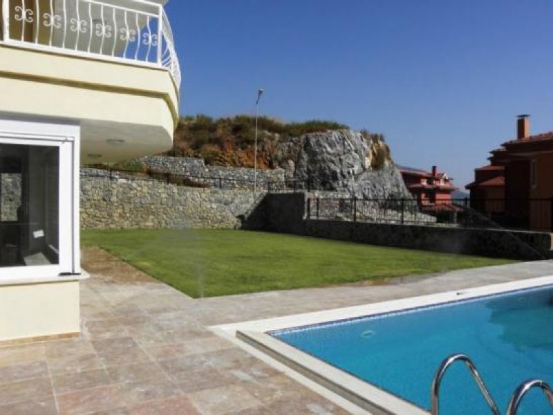 Alanya *'*PROVOSIONSFREI*'*Schöne Villa mit großem Grundstück und Privatem Pool Haus kaufen