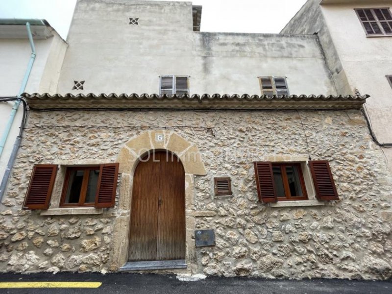 Pollensa Gemütliches Stadthaus mit Patio Haus kaufen