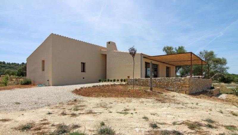 Sineu SANREALTY | Landhaus mit fantastischem Ausblick auf das Tramuntana-Gebirge in Sineu Haus kaufen