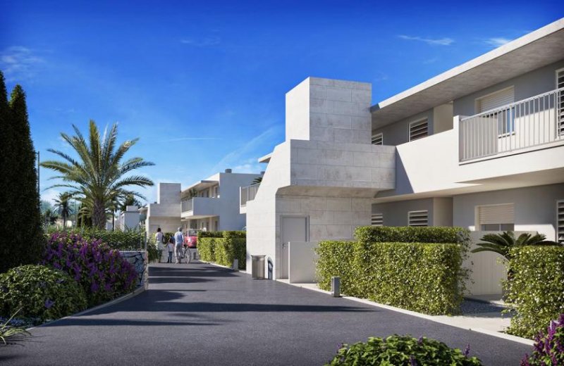 Cala Bona Fantastische Erdgeschoss-Wohnungen mit 2 Schlafzimmern, 2 Bädern und privatem Garten nur 300 m vom Meer Wohnung kaufen