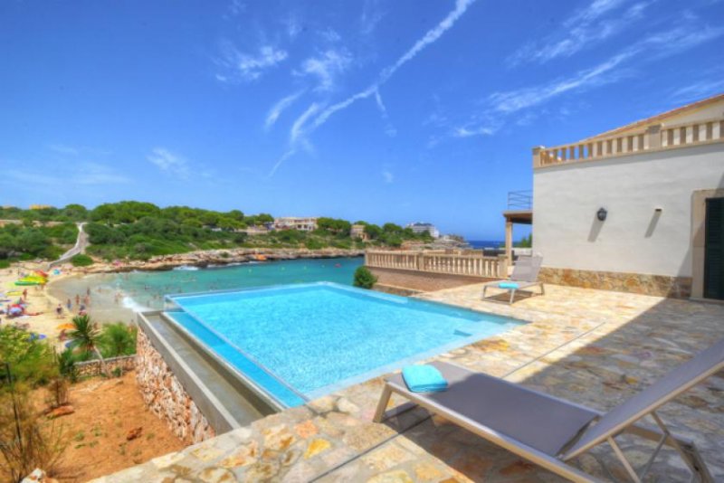 Felanitx Villa in 1. Meereslinie mit Ferienvermietungslizenz in Cala Marsal auf Mallorca zu verkaufen Haus kaufen