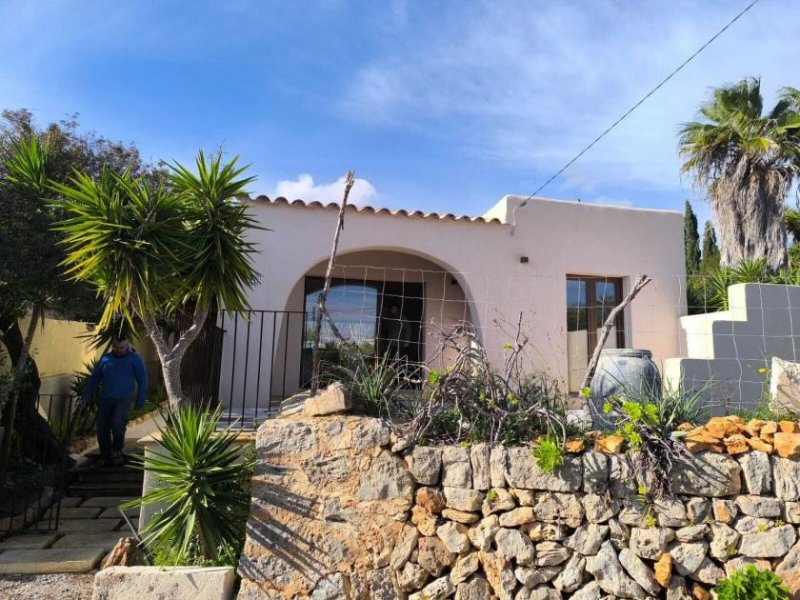 Manacor Wunderschön sanierter Bungalow/Chalet mit Dachterrassen-Meerblick, Gartengrundstück in ruhiger Lage Haus kaufen