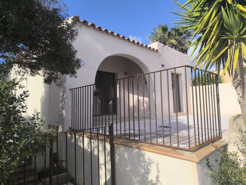 Manacor Wunderschön sanierter Bungalow/Chalet mit Dachterrassen-Meerblick, Gartengrundstück in ruhiger Lage Haus kaufen