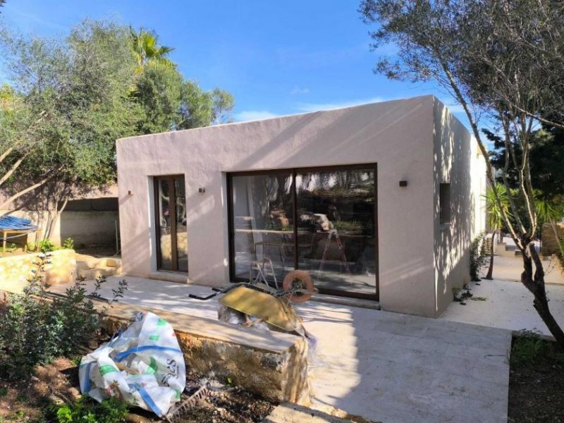 Manacor Wunderschön sanierter Bungalow/Chalet mit Dachterrassen-Meerblick, Gartengrundstück in ruhiger Lage Haus kaufen