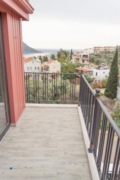 Kalkan 3 Schlafzimmer Appartement mit Meerblick und grossem Gemeinschaftspool Wohnung kaufen