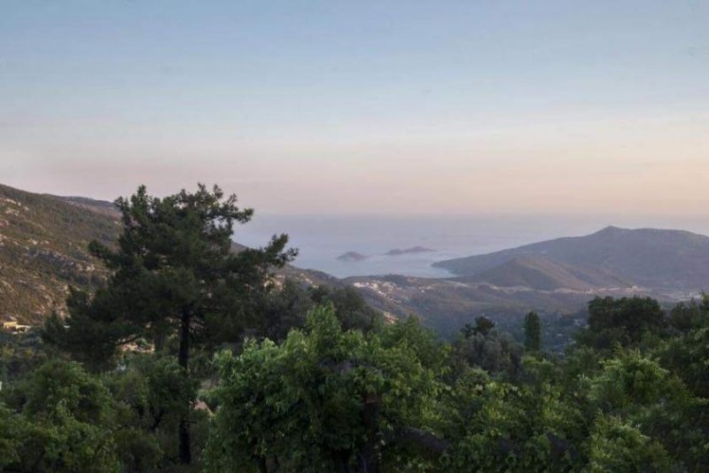 Kalkan Freistehende Luxus Villa mit Pool, Garten und wunderbaren Ausblicken Haus kaufen