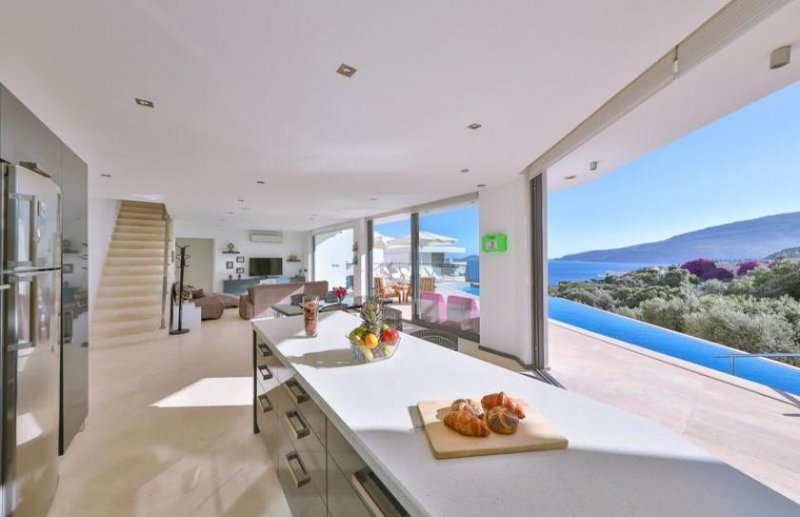 Kalkan Luxus 4 Schlafzimmer Villa in Kalamar mit herrlichem Meerblick Haus kaufen