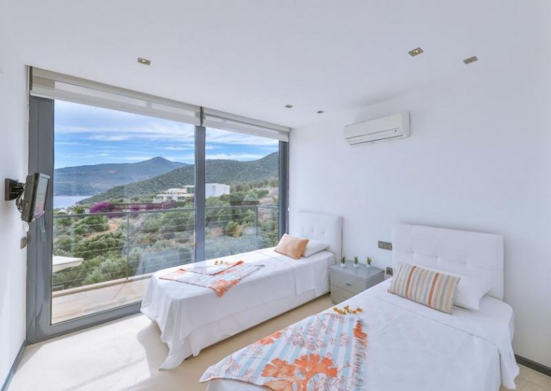 Kalkan Luxus 4 Schlafzimmer Villa in Kalamar mit herrlichem Meerblick Haus kaufen