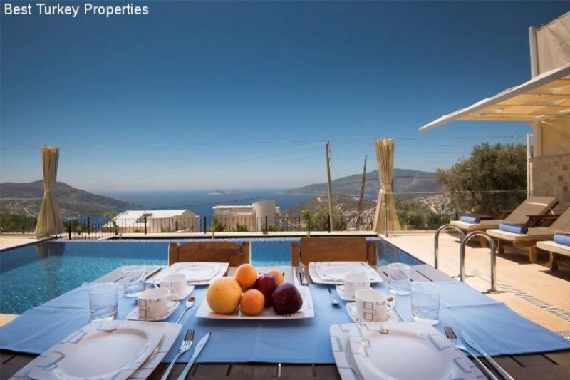 Kalkan Wunderschönes Holzhaus mit Pool und Meerblick Haus kaufen