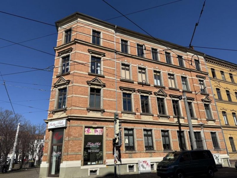 Zwickau 3-Raum-Wohnung in zentrumsnaher Lage - modernisieren und einziehen - Denkmalschutz Wohnung kaufen