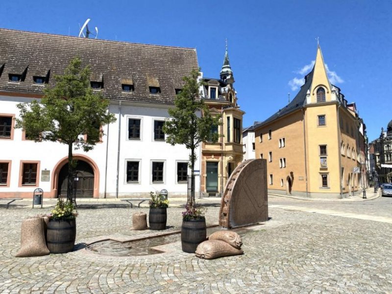 Zwickau Großzügige 4-Raum-Whg. mit Balkon, Dachterrasse, Whirlpool-Wanne und Tageslichtbad! Vermietet! Wohnung kaufen