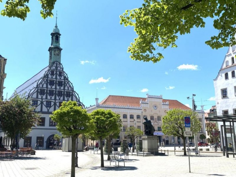 Zwickau Großzügige 4-Raum-Whg. mit Balkon, Dachterrasse, Whirlpool-Wanne und Tageslichtbad! Vermietet! Wohnung kaufen