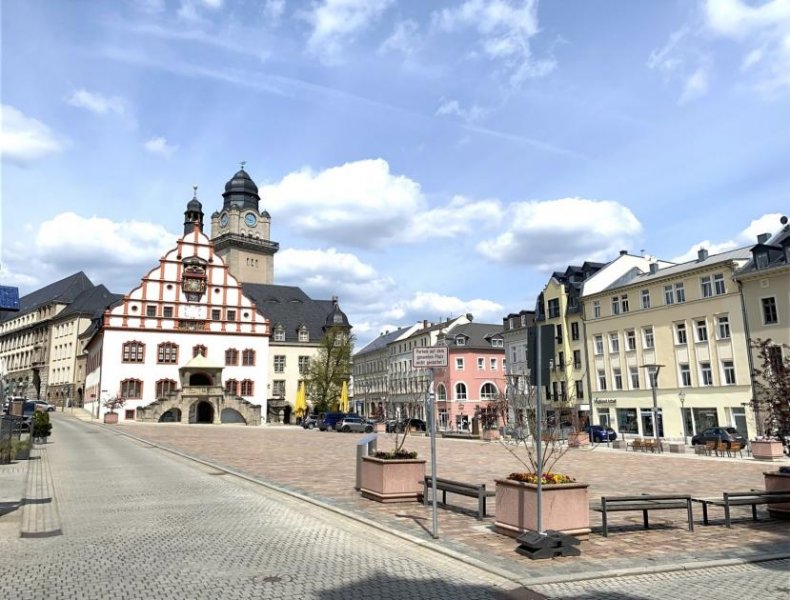 Plauen Vermietete 4-Raum-Wohnung mit Balkon, Tageslichtbad u. Gäste-WC in Plauen! Aufzug; Zentrumsnah! Wohnung kaufen