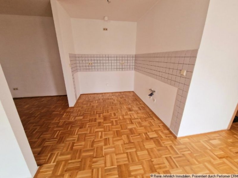 Chemnitz Ruhige kleine 1 Raum Wohnung im Hinterhaus Wohnung kaufen