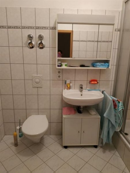 Chemnitz Großzügige möblierte 1-Zimmer mit Laminat und Balkon in Toplage an Wald und Klinik! Wohnung kaufen