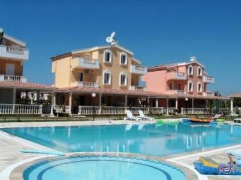 KUSADASI Neue Ferienanlage in Kusadasi mit Swimmingpool. Wohnfläche netto 120 qm. 4 Schlafzimmer. Grosse über Haus kaufen