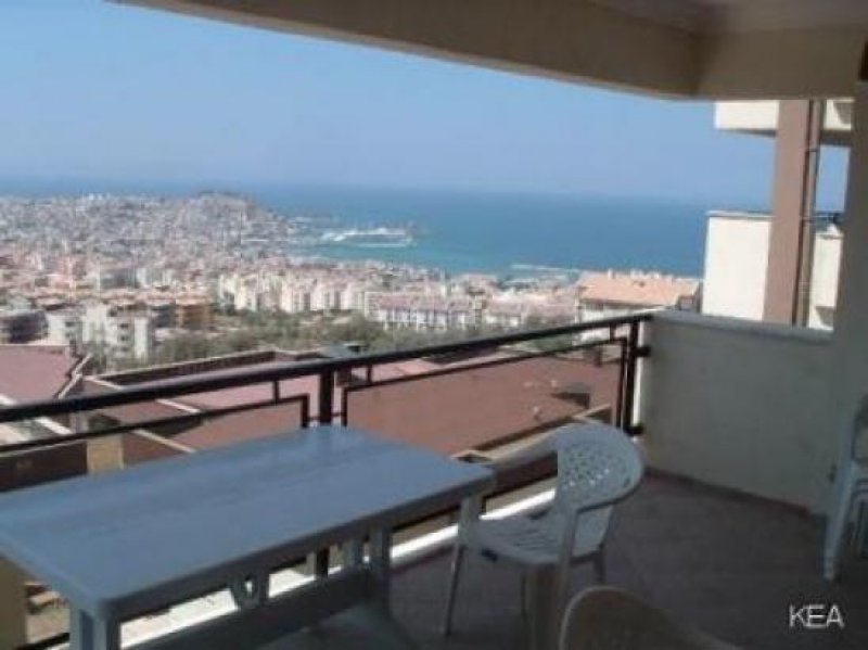 KUSADASI Sehr günstige Wohnung in Kusadasi. Blick auf Kreuzfahrthafen. Schöne Poolanlage. Terrasse mit BBQ. Wohnung kaufen