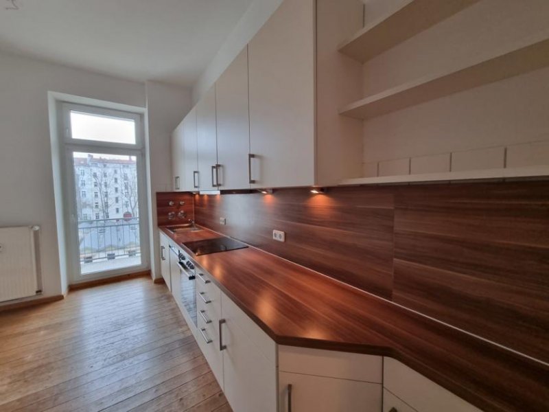 Berlin Klassisch schöne Altbauwohnung nahe Zionskirchplatz
Berlin-Mitte Wohnung kaufen