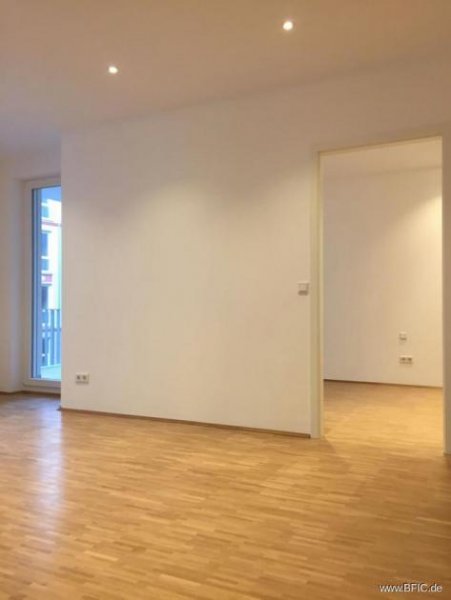 Berlin hell ruhig Balkon Spreenähe 2-Zi.-Neubau in Mitte, derzeit vermietet Wohnung kaufen