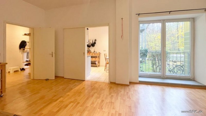 Berlin Kernsaniert & bezugsfrei: 2-Zimmer-Altbau am Landschaftspark Herzberge Wohnung kaufen