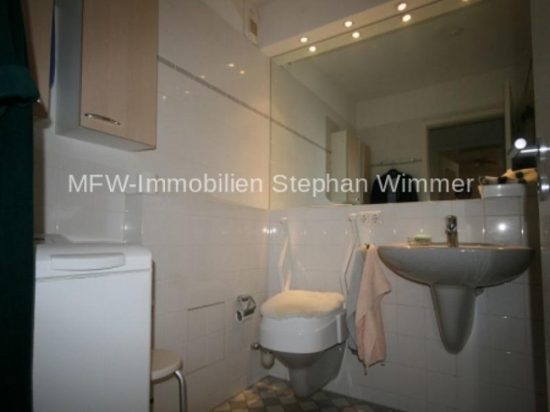 Berlin 2 Zimmer ETW zu Verkaufen
Berlin - Moabit - Wohnen direkt an einem Spreearm - idyllisch und ruhig Wohnung kaufen