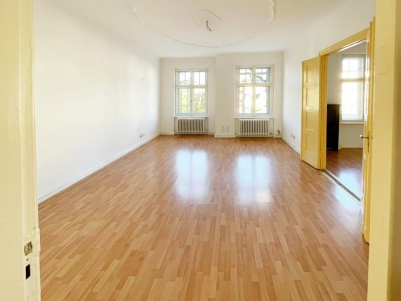 Berlin Attraktive 3-Zimmer-Wohnung in bester Berlin-Lankwitz Lage
mit Balkon und eigenem Garten Wohnung kaufen