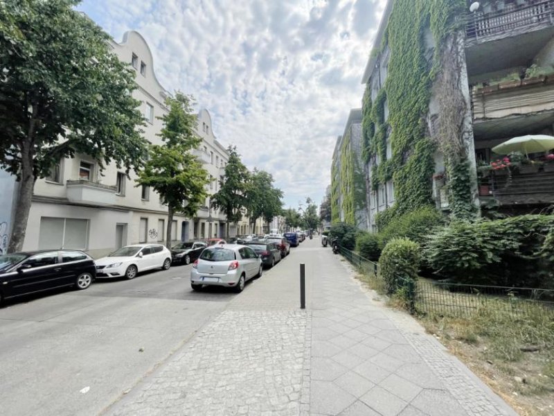 Berlin Familienwohnung - bezugsfrei- 6 Zimmer mit Balkonen und Terrassen Wohnung kaufen