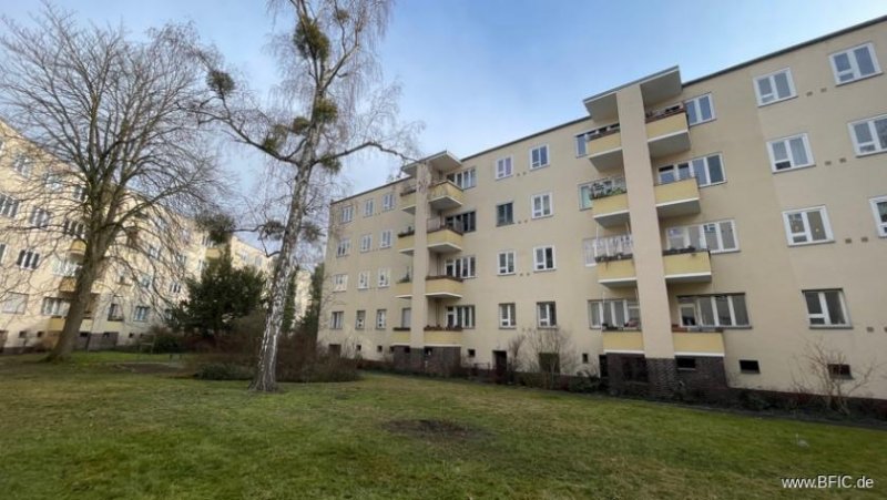 Berlin bezugsfrei: 2-Zi.-Wohnung mit Balkon in Zehlendorf Wohnung kaufen