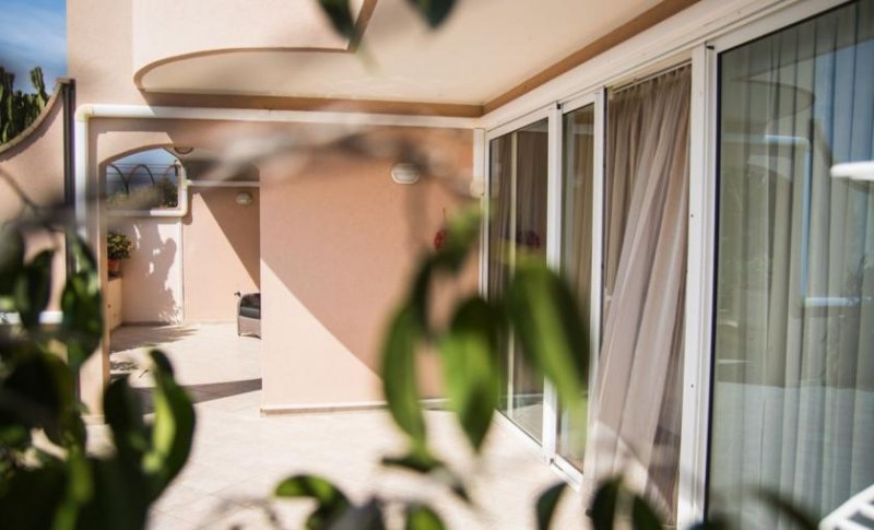 Bordighera Große Wohnung auf zwei Ebenen mit atemberaubendem Meerblick Wohnung kaufen