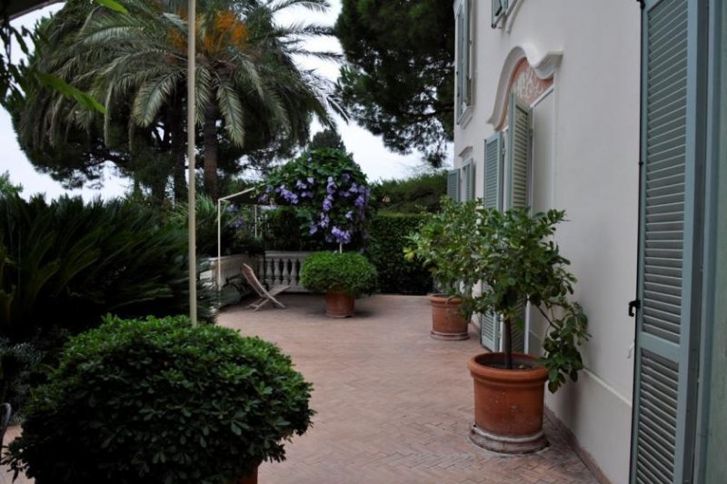 Bordighera Villa Epoca in Bordighera Haus kaufen