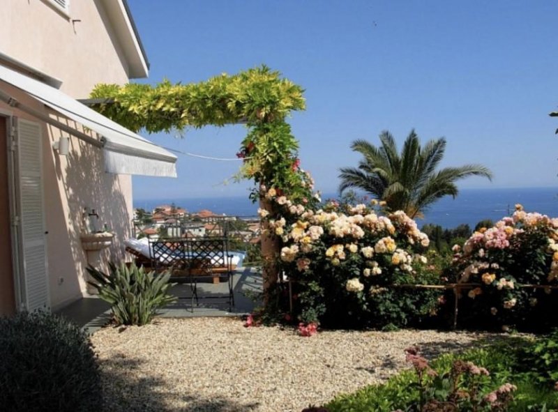 Sanremo VILLA SIGNORILE CON VISTA MARE Haus kaufen