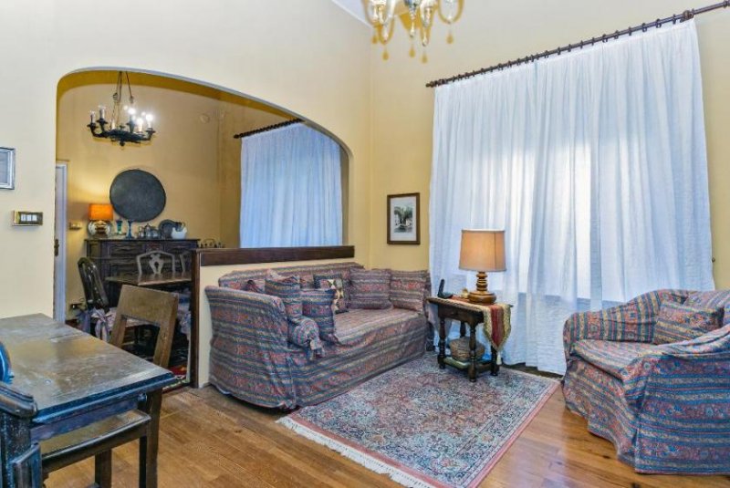 Bellagio APARTAMENT IN VILLA for sale! Wohnung in Gothischer Villa zu verkaufen! Wohnung kaufen