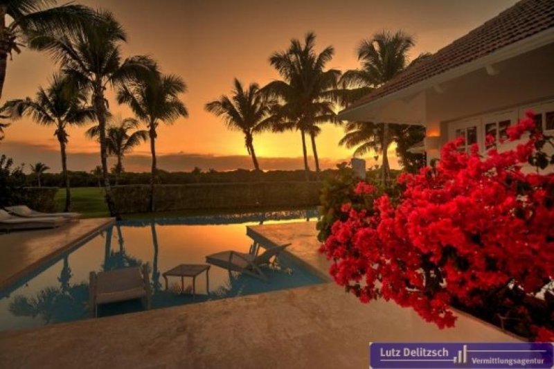 Tortuga Bay Luxus-Villa mit Pool und Meerblick in Tortuga Bay Haus kaufen