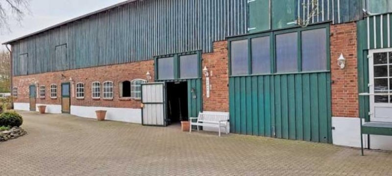 Eutin Schleswig-Holstein - Reitanlage mit 7 Wohneinheiten zu verkaufen Haus kaufen