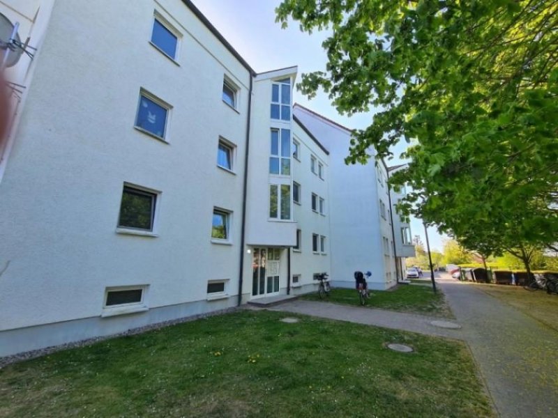 Neuburg NEUBURG: MEHRFAMILIENHAUS 4380 m2 mit 28 Zimmer in Teileigentum 8 WE, ideal gelegen zwischen Wismar und Rostock, nur 10min bis