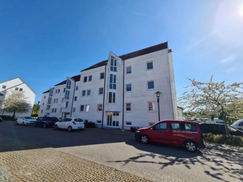 Neuburg NEUBURG: MEHRFAMILIENHAUS 4380 m2 mit 28 Zimmer in Teileigentum 8 WE, ideal gelegen zwischen Wismar und Rostock, nur 10min bis