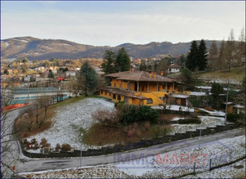 Leffe ***Große Villa mit Schwimmhalle, Sauna, Taverne und großen Räumen in der Lombardei*** Haus kaufen