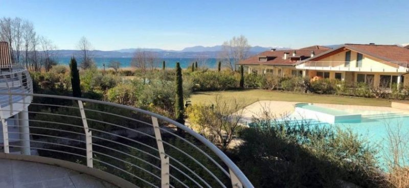 Sirmione Attico vista lago Sirmione Lago di Garda fronte lago Wohnung kaufen