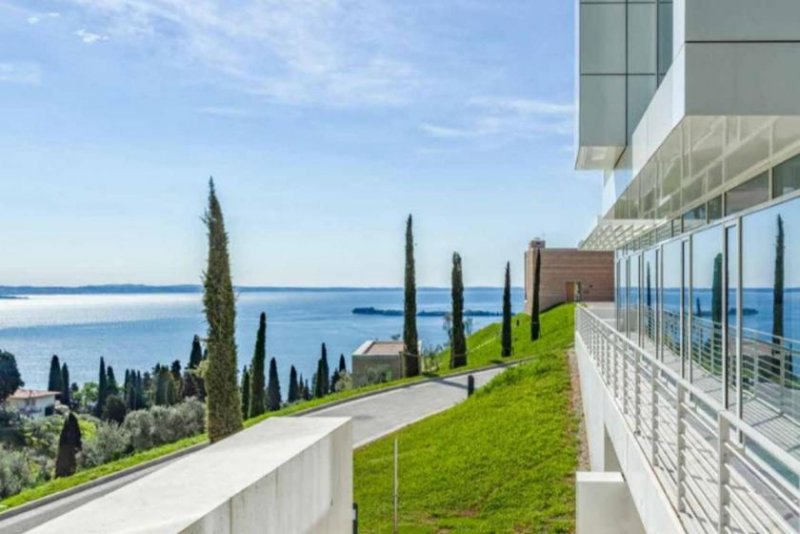 Gardone Riviera Villa in vendita Gardone Riviera in Prezzo a richiesta Resort 5-stelle Haus kaufen