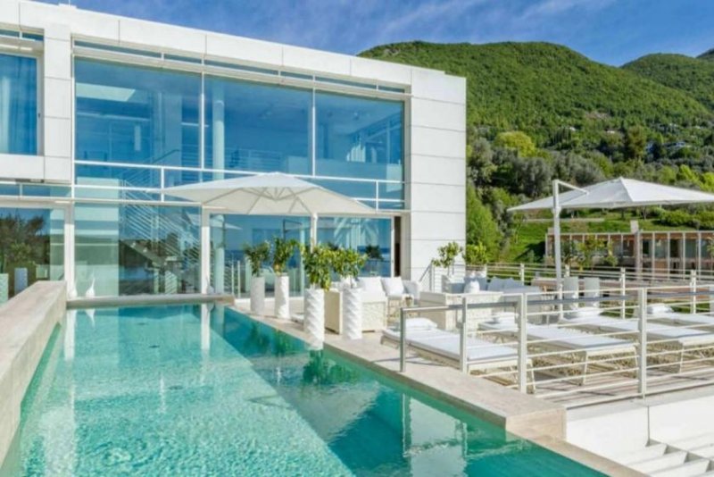 Gardone Riviera Villa in vendita Gardone Riviera in Prezzo a richiesta Resort 5-stelle Haus kaufen