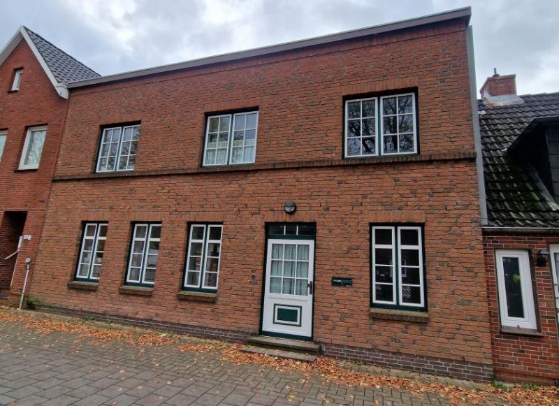 Husum Großes Stadthaus mit Garten zentral in Husum Haus kaufen