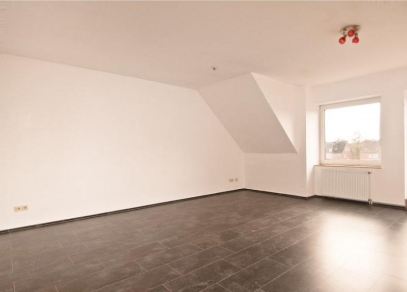 Wilhelmshaven Eigentumswohnung * WHV, Bismarkstraße 166 * Balkon * 1 ZKB * 49 qm * Dachgeschoss * top Lage * Wohnung kaufen